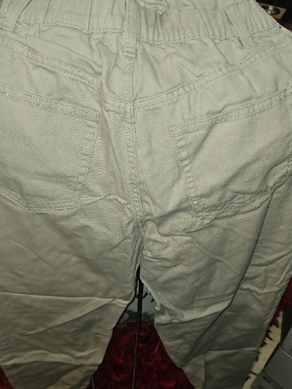 Divided Cream Women's Pants Trousers Ruffle Waist Size 6 - Picture 10 of 11